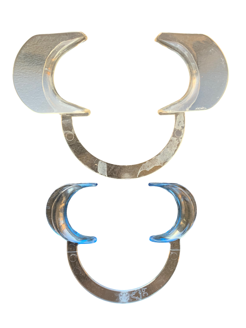 Photograph of an orthodontic cheek retractor (style 1).